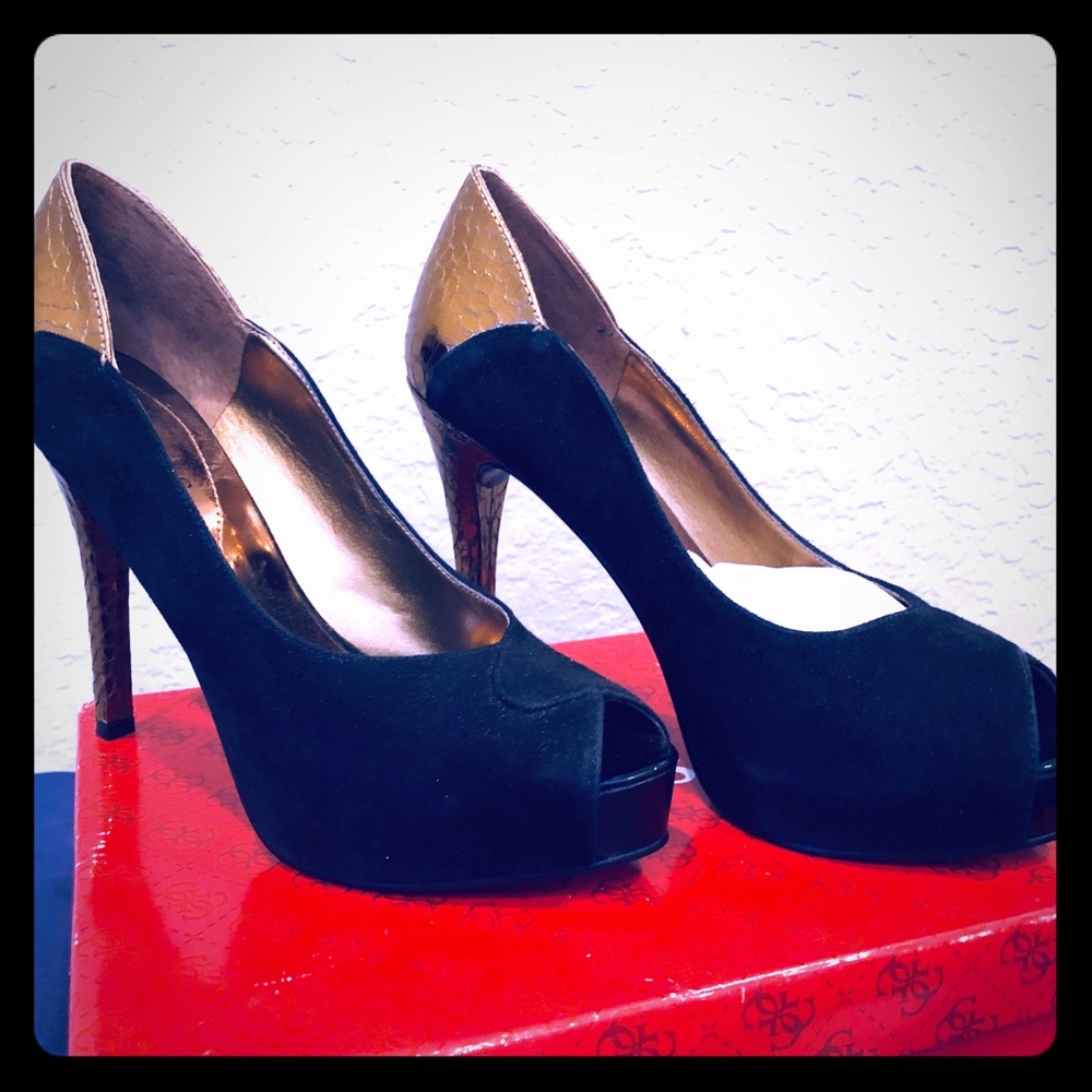 Guess Black Pumps